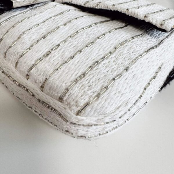 pic_85b44b9c-5e03-4ccf-9ebb-67d70a1d93e0 Authentic Fendi Baguette Beads Embroidery Shouleder Bag Pre-Owned - Luxury Pre-Owned Designer Bag