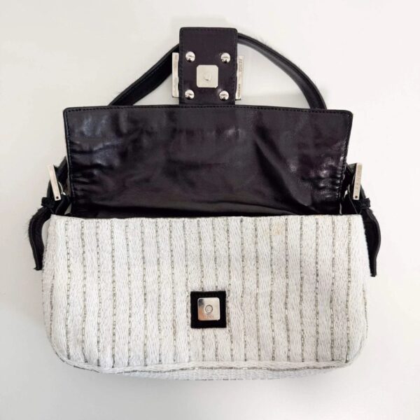 pic_c9965249-9d9c-4d5c-816d-1f544191fa22 Authentic Fendi Baguette Beads Embroidery Shouleder Bag Pre-Owned - Luxury Pre-Owned Designer Bag