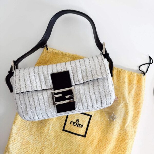 pic_c9a5dda1-4b1f-41e9-bee4-70612a83347f Authentic Fendi Baguette Beads Embroidery Shouleder Bag Pre-Owned - Luxury Pre-Owned Designer Bag